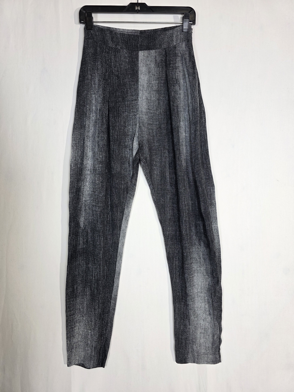 Crea Concept Pleated front Women'sdenim like Gray Textured High-Waist Trousers